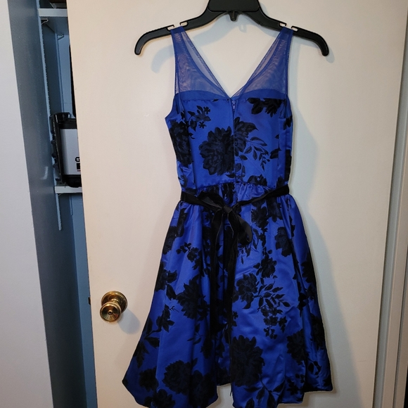 Girl's Formal - Picture 2 of 5